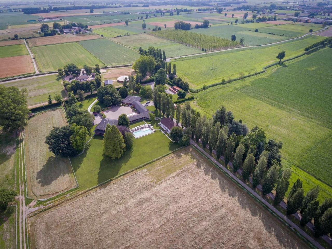 Agriturismo Tenuta "Il Cigno" Villanterio Ngoại thất bức ảnh